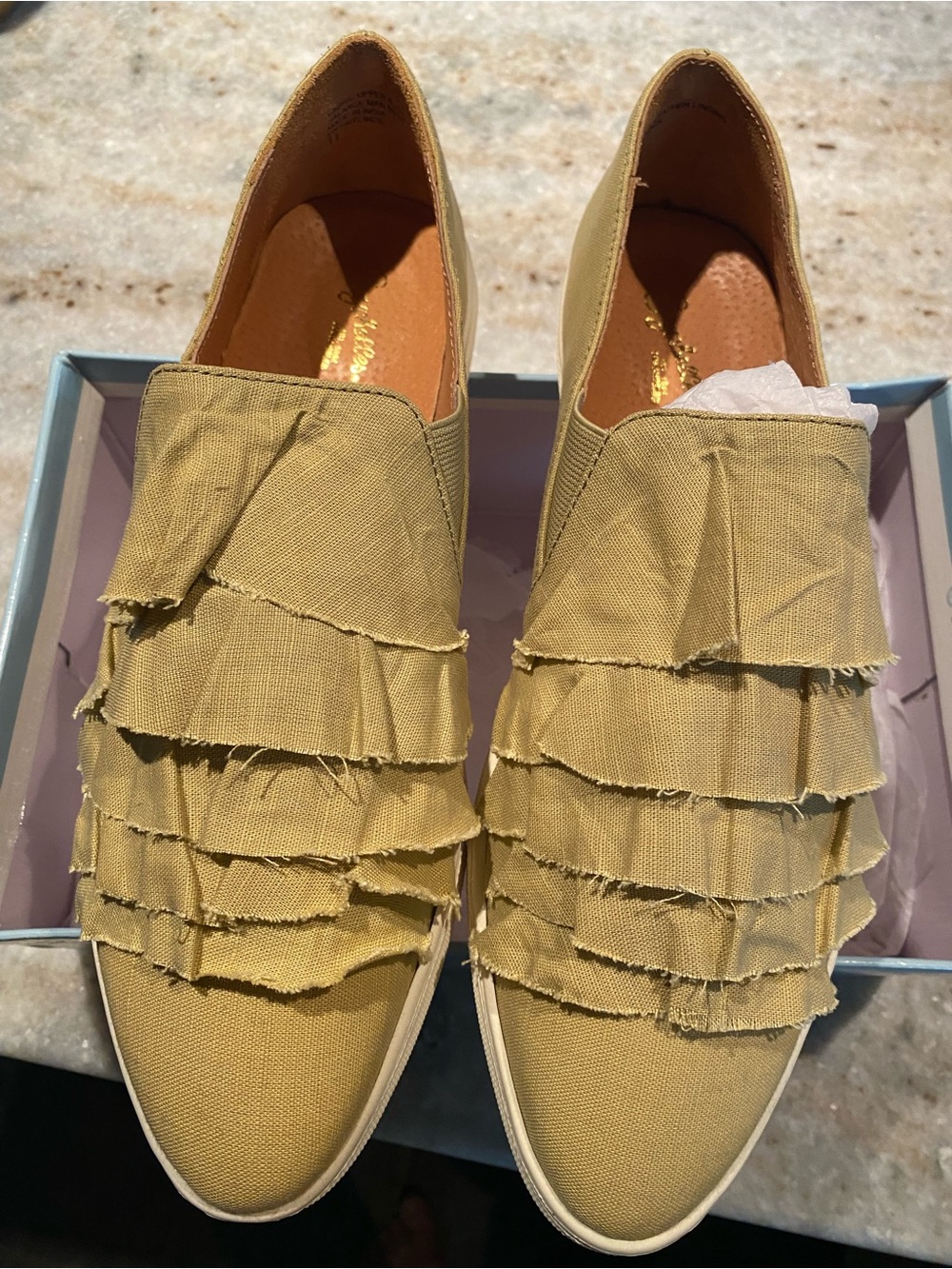 Seychelles Quake  Slip-On Ruffle Linen Shoes